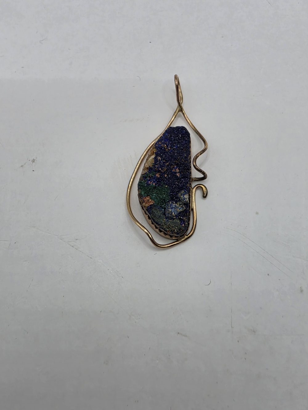 Artisan 60s-70s Handmade 10K Gold Azurite Malachite Freeform Pendant